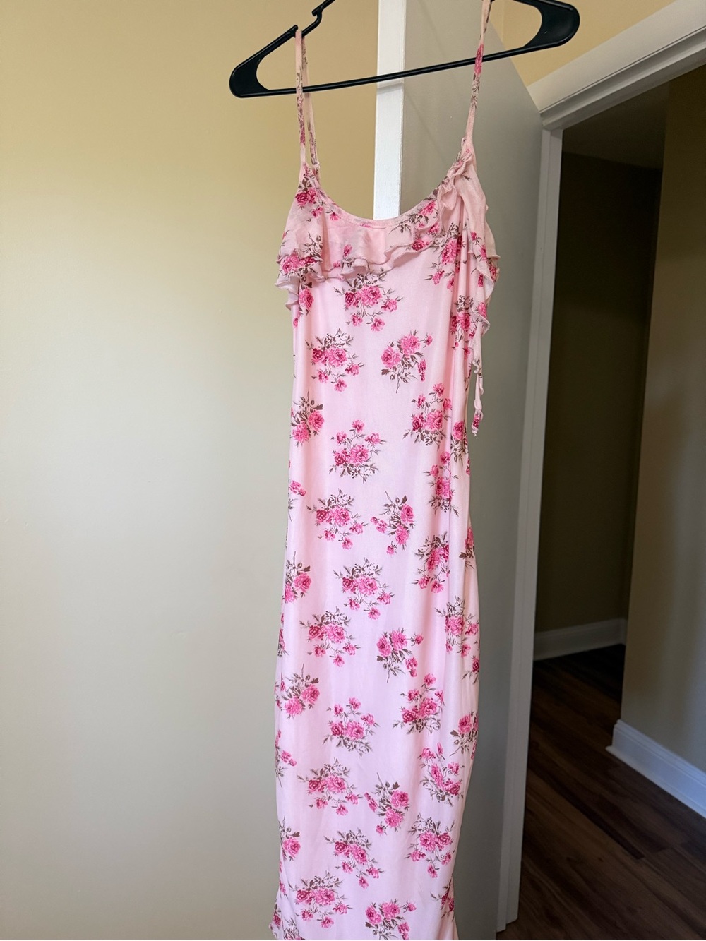 Women’s Pink Floral Slip Dress